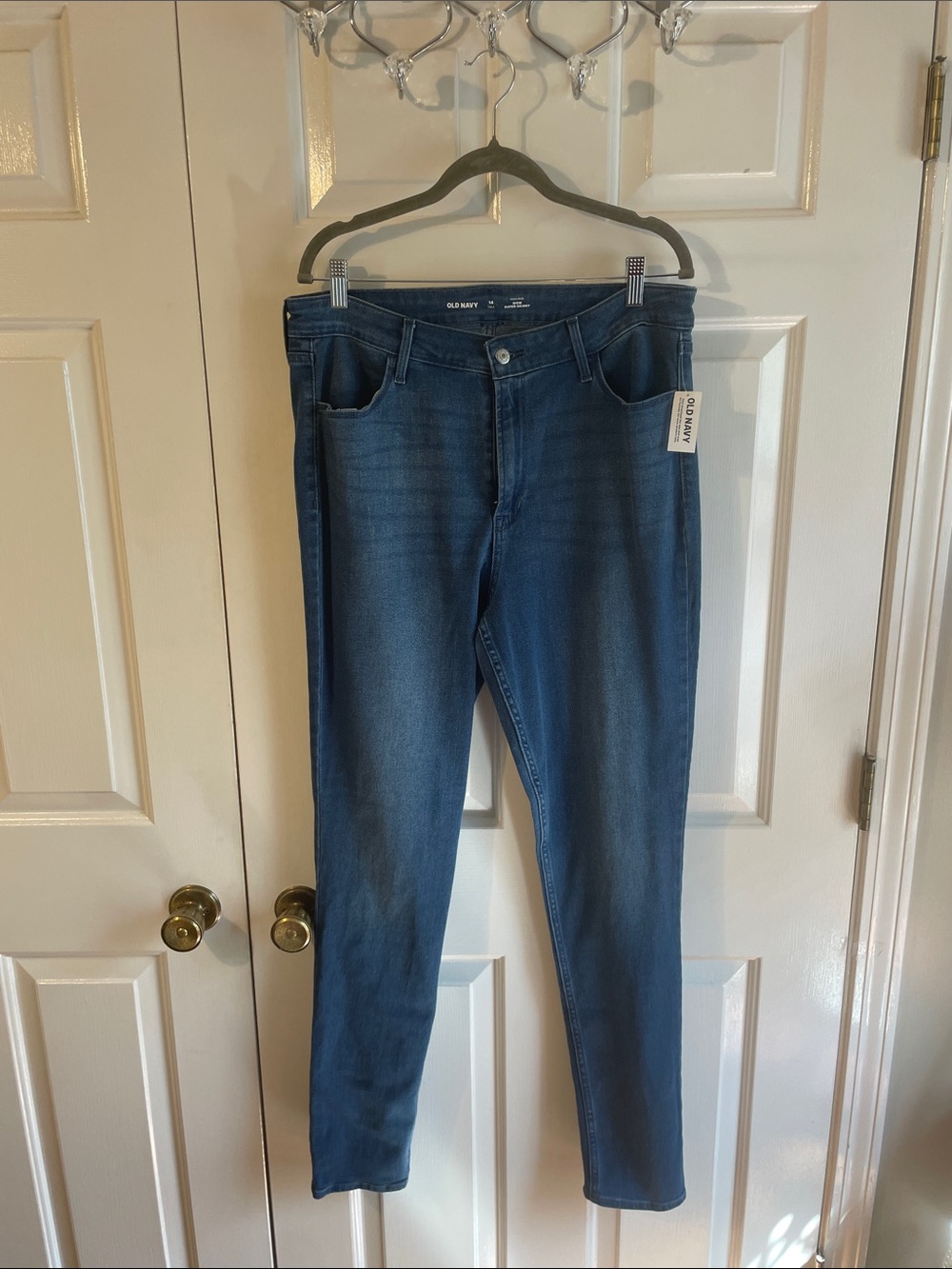 Old Navy Women's Skinny Jeans — Medium Blue Stretch Denim